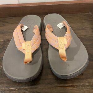 Chaco Women’s Chillos Flip Sandal in Tube Breeze Lilac